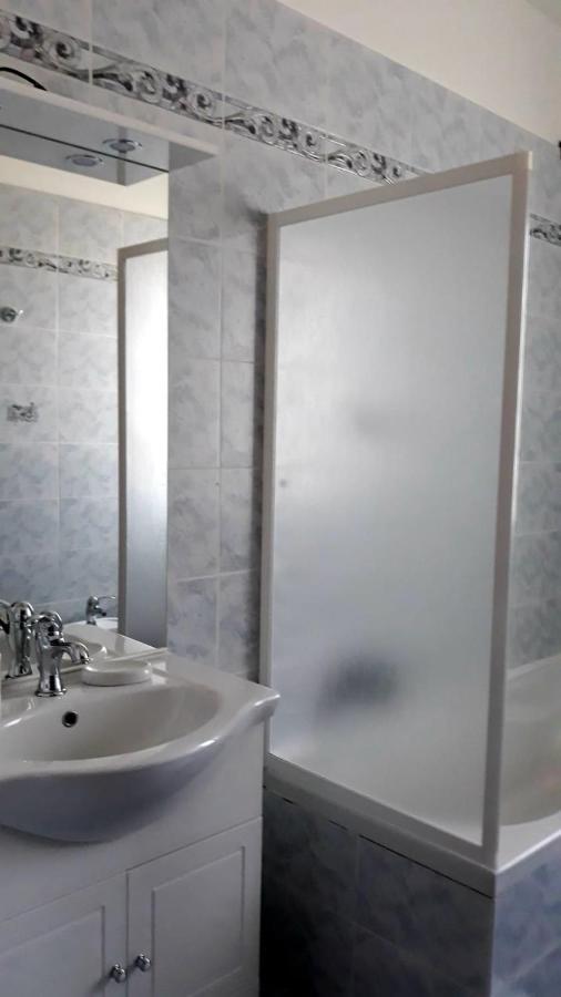 Le Tre Stelle Panzió Ronco allʼAdige Kültér fotó